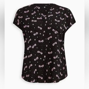Torrid Warner Bros. Harry Potter Dolman Top - Luna Lovegood Glasses Black 1x